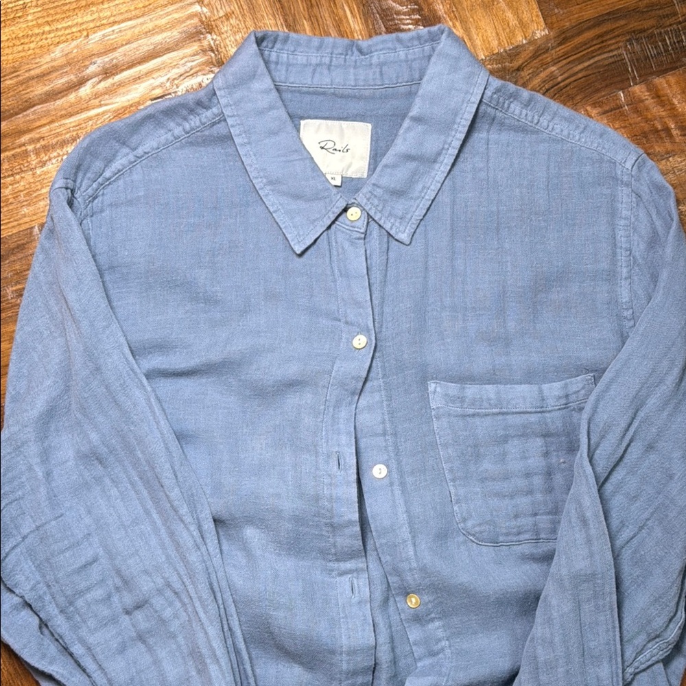 Rails Ellis 100% Cotton Gauze Button Down Shirt in True Blue | Size XL